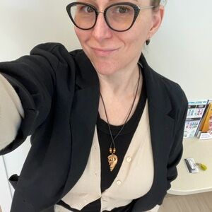 Meet your Posher, Dawn